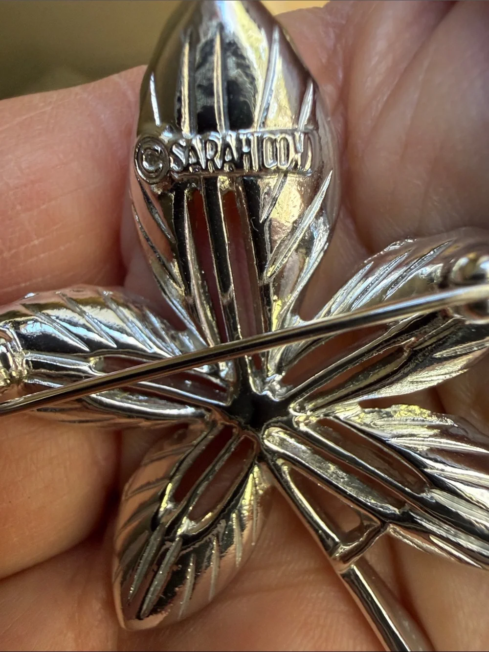 Vintage signed SARAH COVENTRY Silver Leaf Floral Brooch vgc one owner